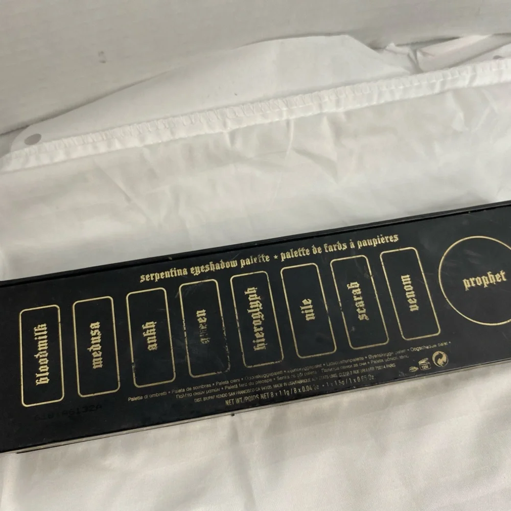 KVD Kat Von D Serpentina Eyeshadow Palette Limited Edition Goth Grunge Jewel